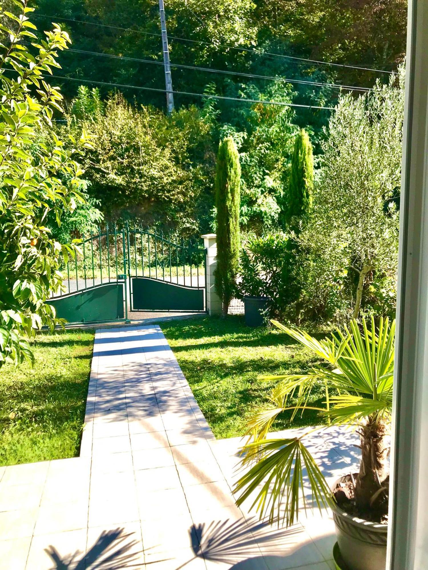 VILLA MAISON BLANCHE TULLE 1 à 4 personnes Exterior foto
