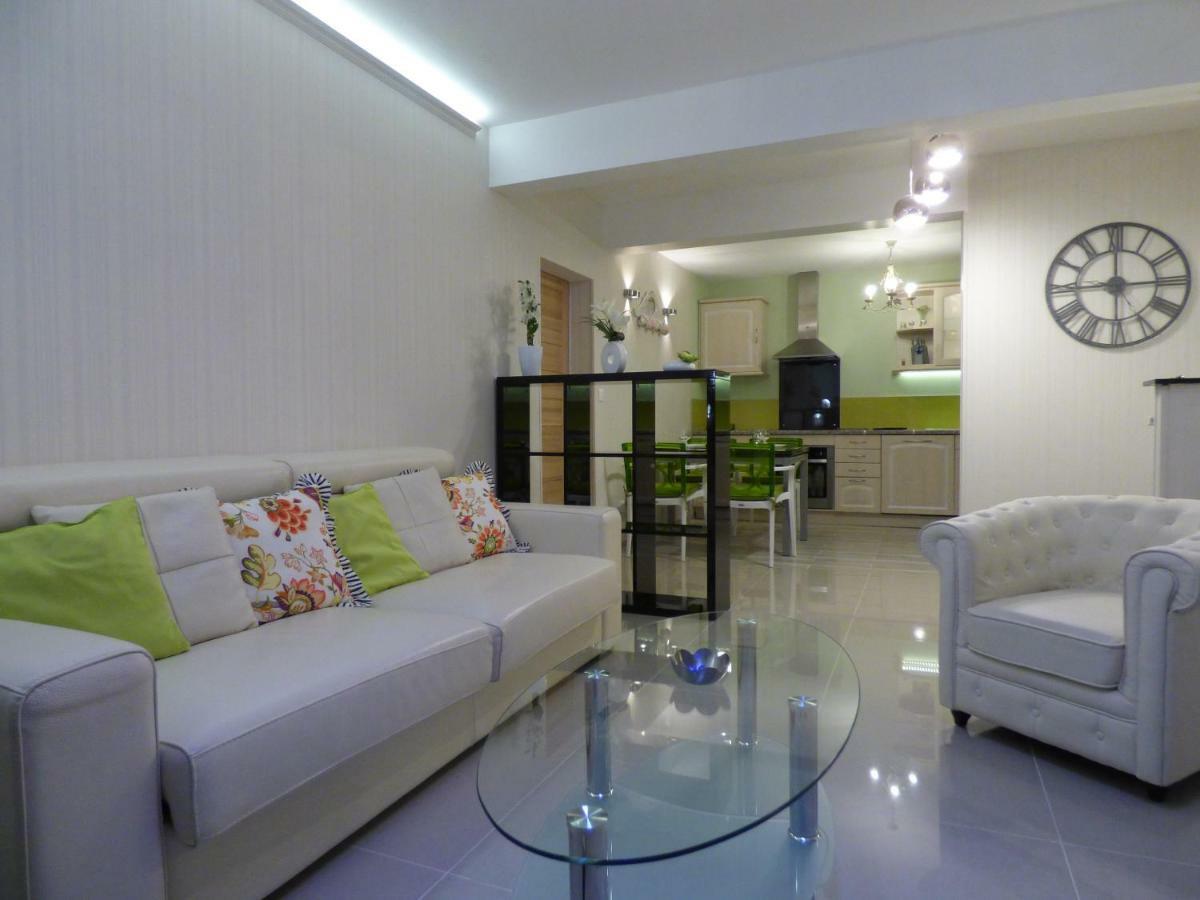 VILLA MAISON BLANCHE TULLE 1 à 4 personnes Exterior foto